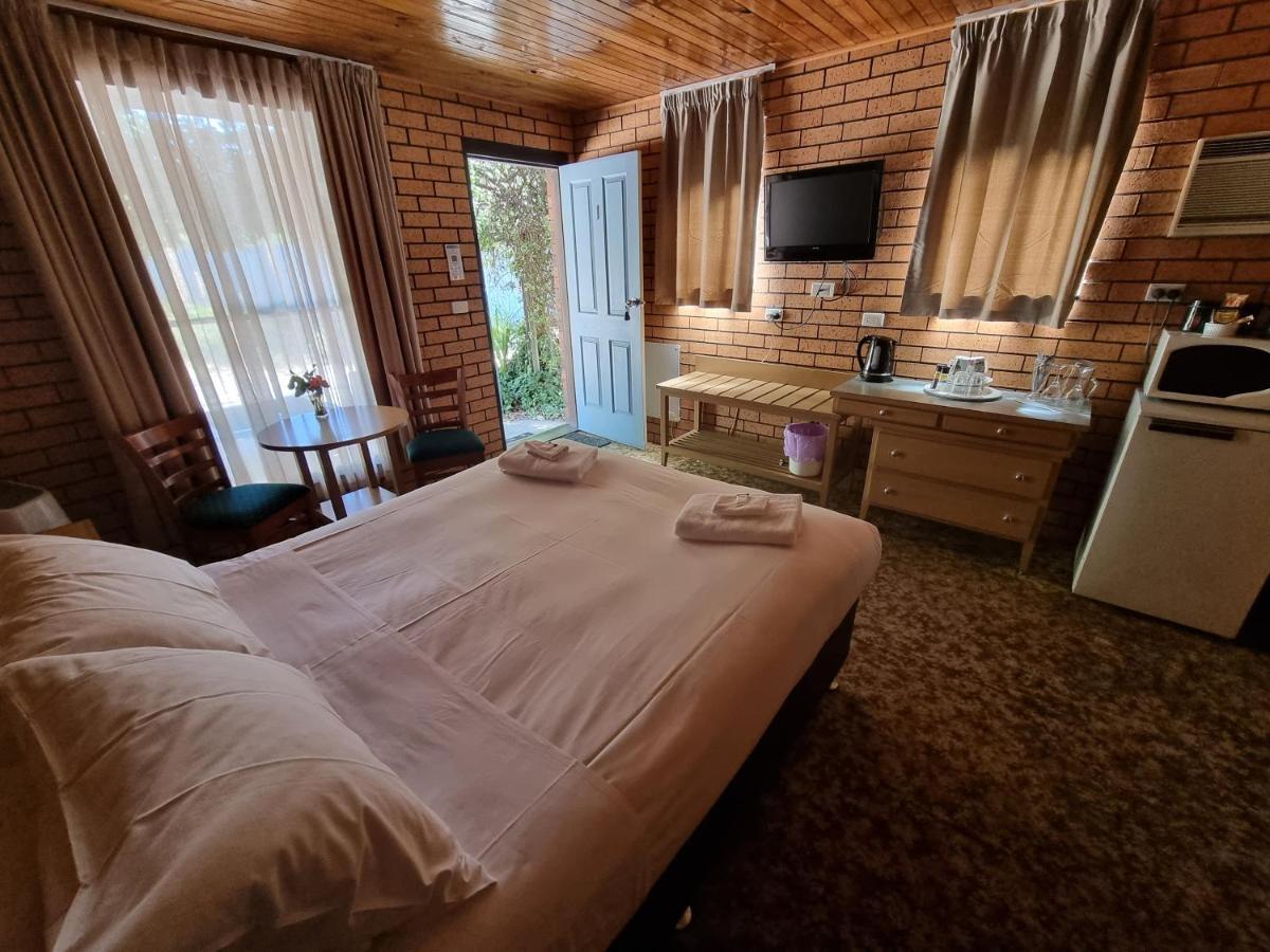 La Cochon Rose Motel Saint Arnaud Dış mekan fotoğraf